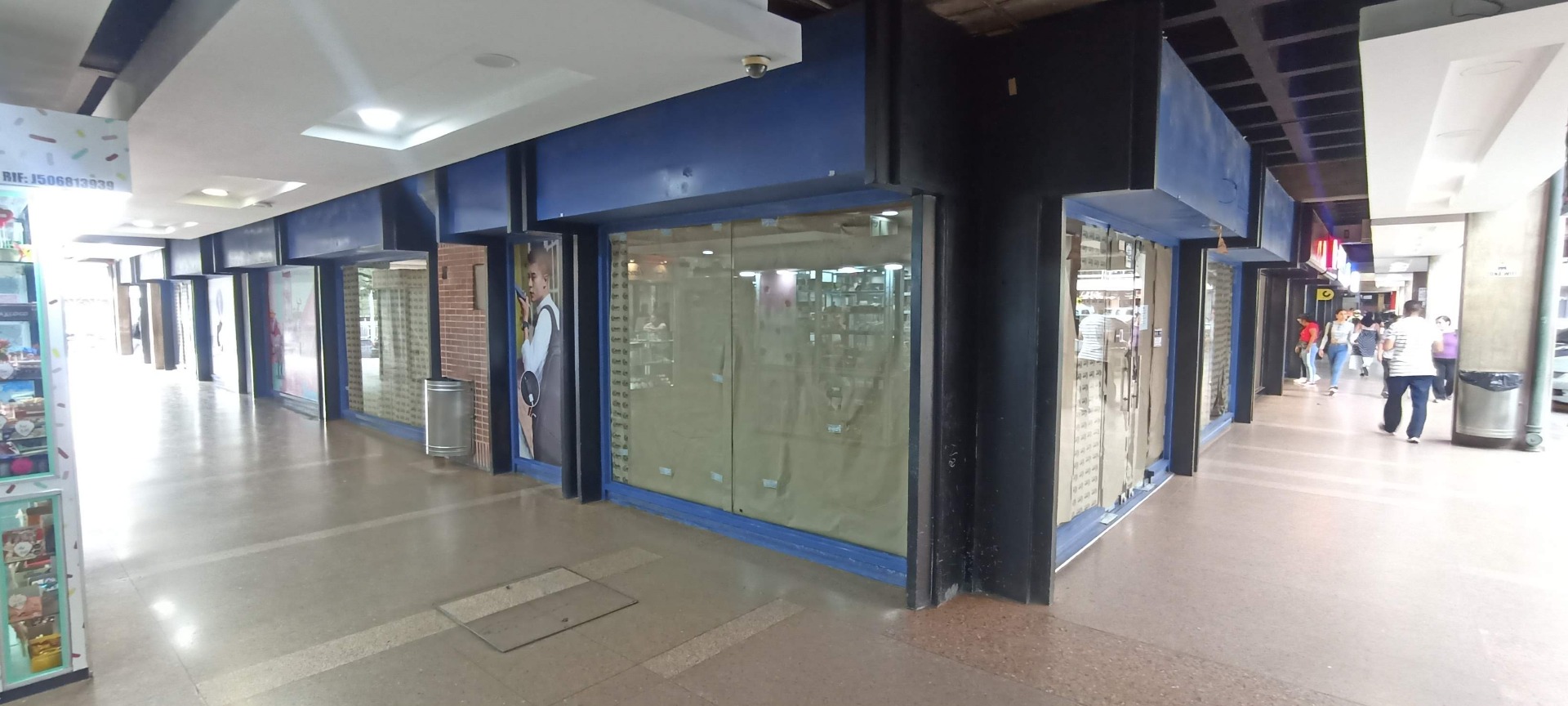 Alquiler Local Comercial 357 m² Unicentro El Marques